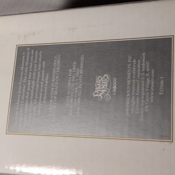 Vintage 1999  Little Moments "Soap Bubbles All Is Soap Bubbles" Figurine - Picture 8 of 8